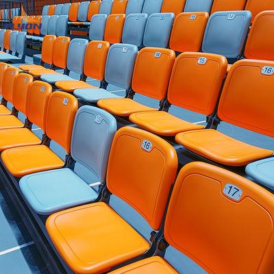 Goede prijs 200-500 personen Capaciteit Gym Tribunals Intrekbare optionele vloer Op maat gemaakte breedte online