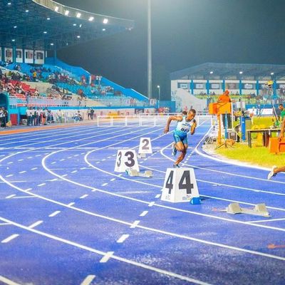 Goede prijs De Gediplomeerde Atletische Renbanen van IAAF 13mm Hoogtepunt gieten Systeem online