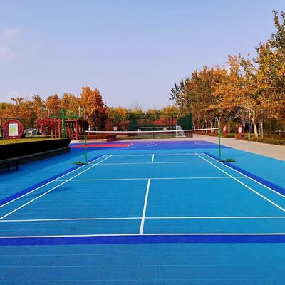 Het polypropyleen die pp-Tegels met elkaar verbinden, doorstaat Bestand Openluchtsporten Vloerend Tegels