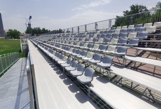 Goede prijs Paletverpakte groene kunstgrasgras 8000-22000 Dichtheid voor grasvelden met weinig onderhoud online